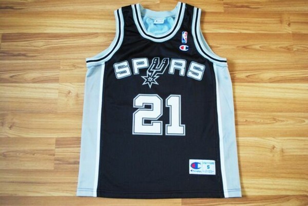 tim duncan commemorative jersey