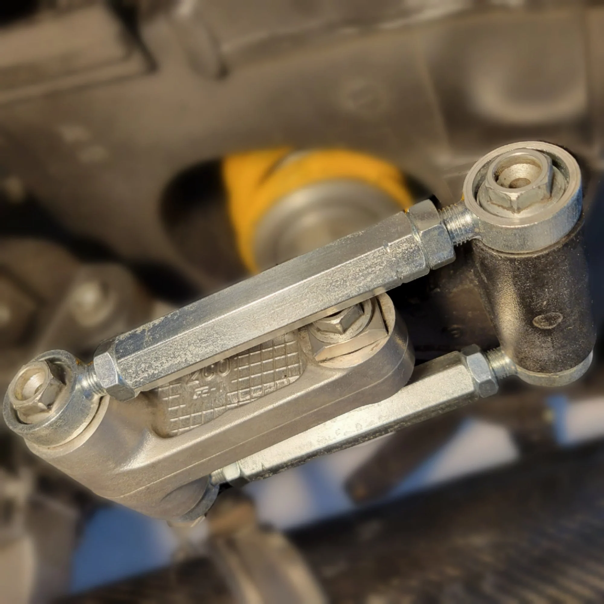 ZX-9R 1994-1997 Adjustable Kickstand & Lowering Links Discount