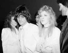 Stevie Nicks And Jimmy Iovine Walk Holding Hands 8x10 Picture Celebrity Print