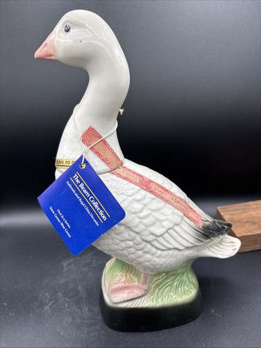 Jim Beam Collectible Bourbon Decanter 1979 Snow Goose w/Tag & Label Regal China - Picture 5 of 7