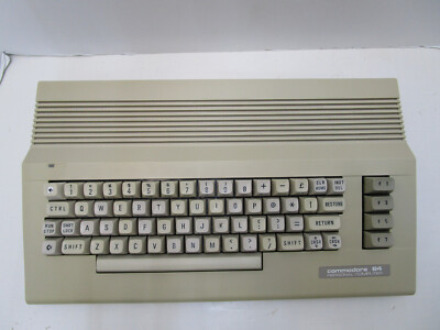 COMMODORE 64C COMPUTER 250466 HEATSINKS IC TESTED AND WORKING LOT #57