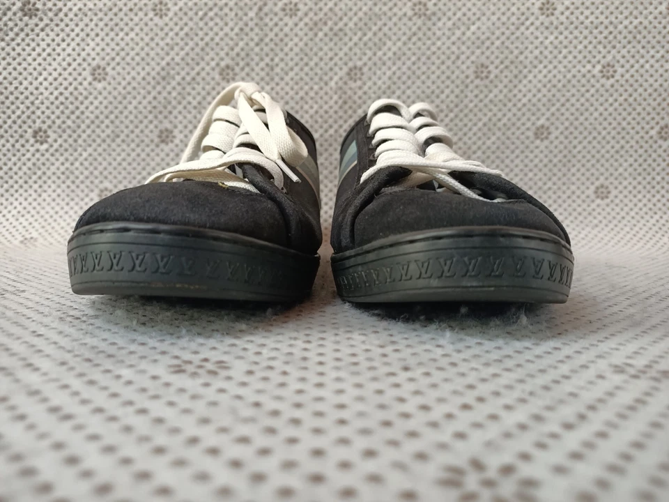 LOUIS VUITTON BLACK SUEDE/COTTON SNEAKER LV LOGO with stripes on side Blue - Image 4 of 4