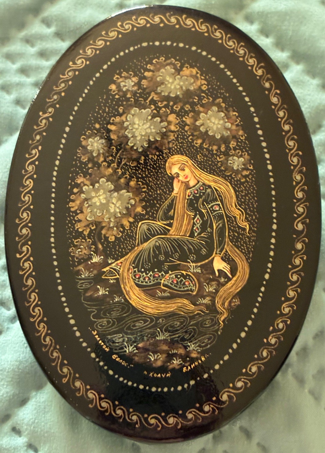 Vintage Russian Lacquer Oval Box Beautiful Maiden Hand Painted Artist Signed