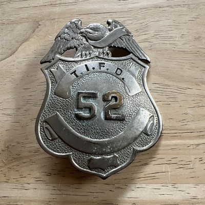 VTG Obsolete 1940 s T.I.F.D Treasure Island F.D. San Fran California Fireman Pin