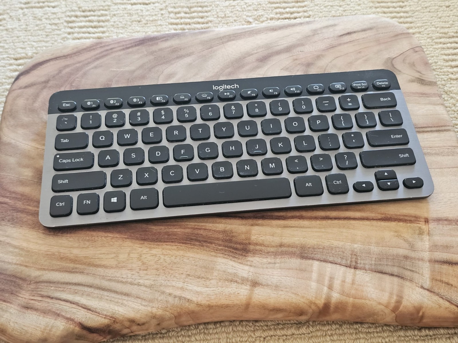 Logitech K810 Illuminated Bluetooth Keyboard Multi-Device Ba