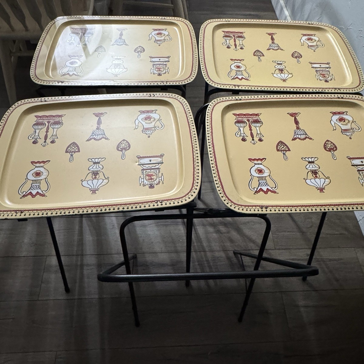 Vintage 1950s Metal TV Trays Set of 4 w/ Stand Holders Yellow Red