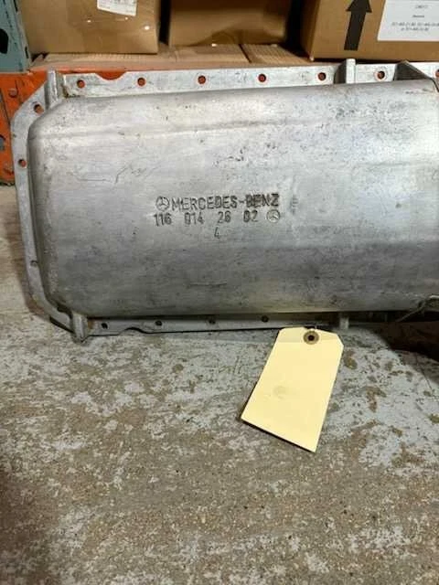 71-73 MERCEDES BENZ CHASIS CÁRTER ACEITE W116 W117 1160102413 280SE 280SEL 300SEL Foto 4 de 4