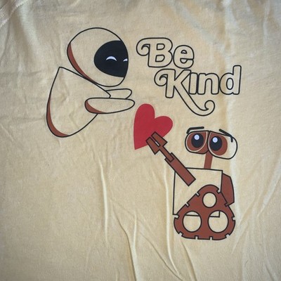 NEW Disney Pixar Wall E Eve Be Kind Yellow Vintage Style Unisex T-Shirt Size M