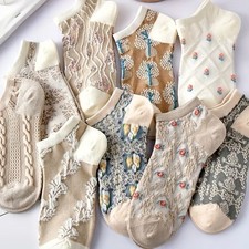 6 Pairs Women's Floral Embossed Short Socks