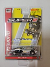 Auto World 2014 Indy Car Silver with 2 HO Scale Slot Car SC413B