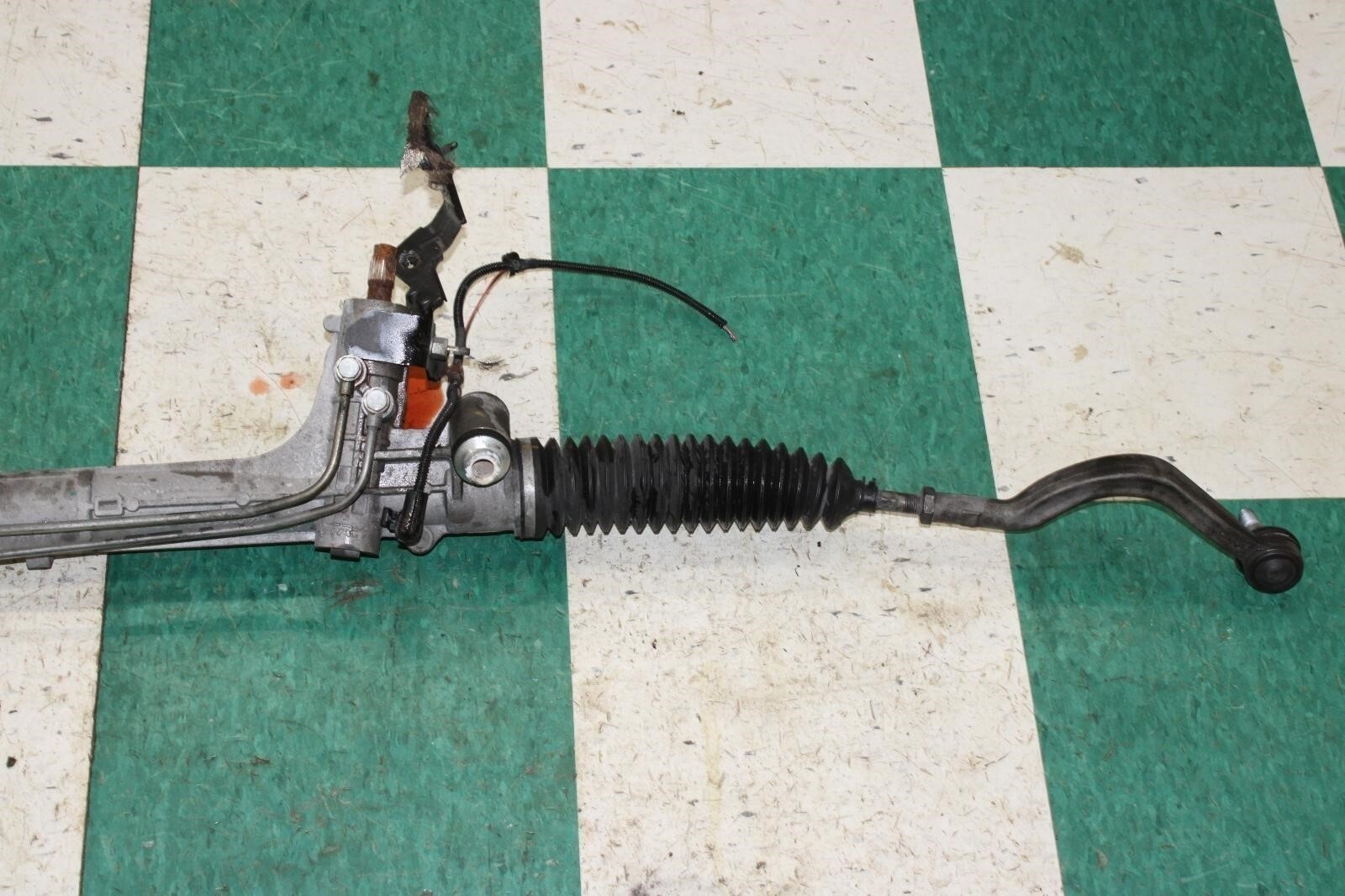14-17 Ghibli 3.0L Factory Hydraulic Power Steering Rack & Pinion Assembly OEM OE