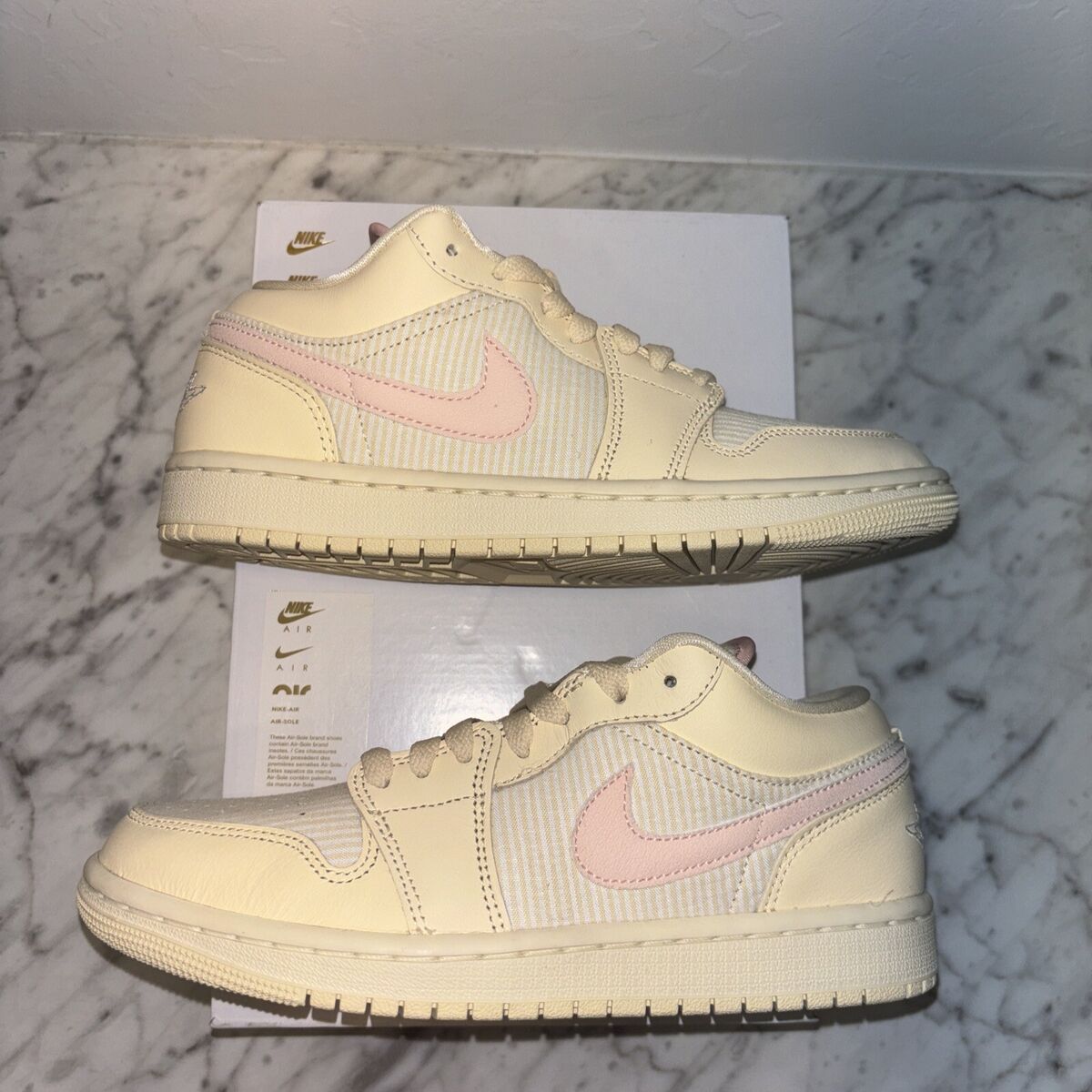 NEW Nike Air Jordan 1 Low SE Muslin Sail Coconut Milk Women NEW Nike Air Jordan 1 Low SE Muslin Sail Coconut Milk Women
