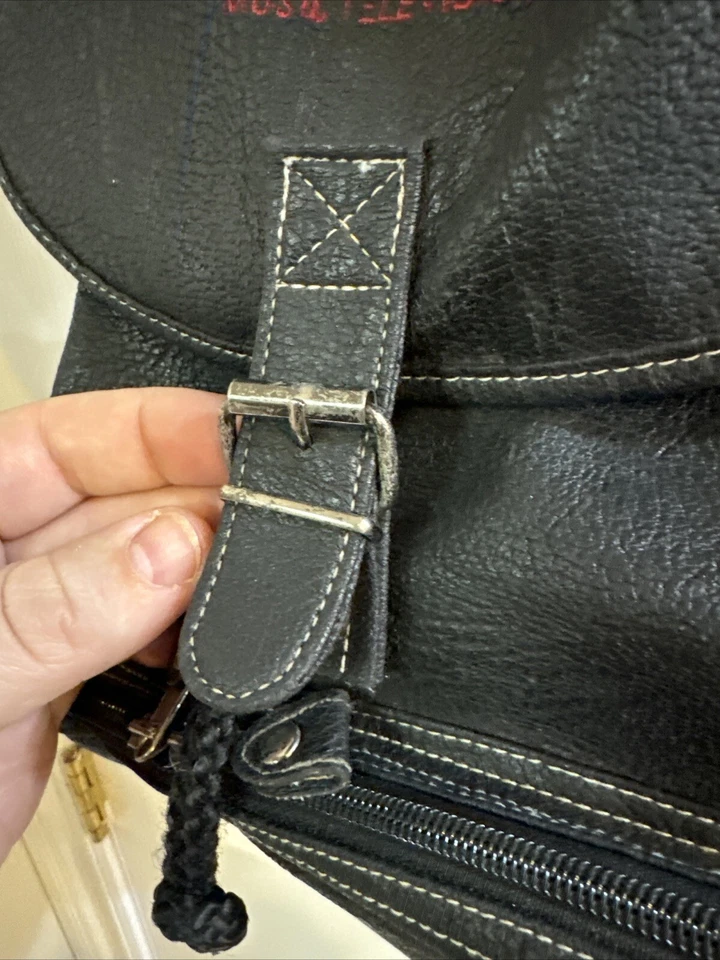 De colección Raro MTV Música Televisión Logo Bordado Cuero* Negro Años 90 Tema Candente Foto 3 de 4