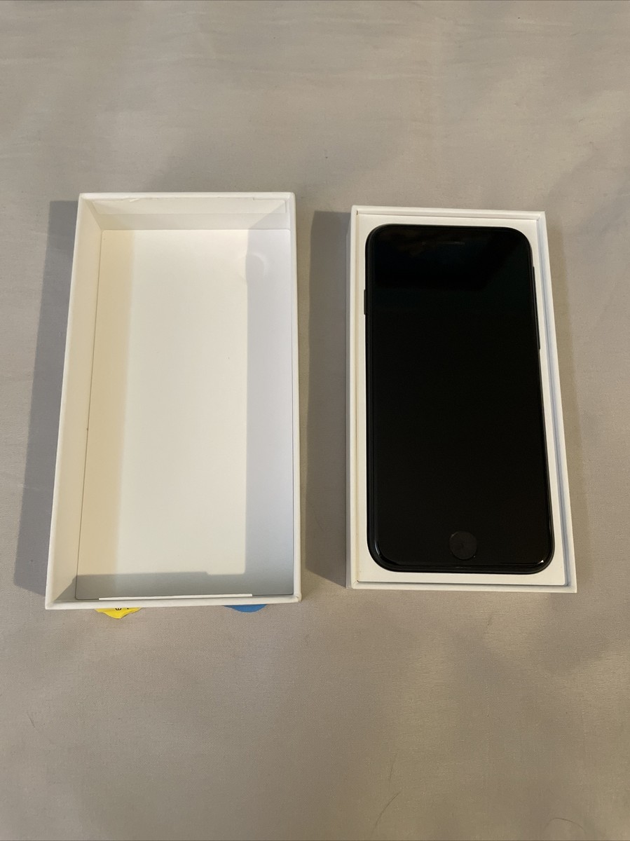Apple iPhone SE (2022) - 64 GB - Midnight (Unlocked) for sale