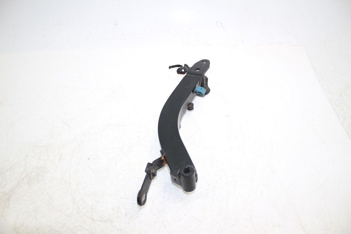 10-13 Kawasaki Z1000 Right RH Mount Motor Bracket 32190-0450