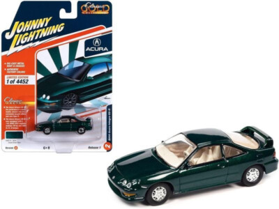 2000 Acura Integra Type-R Green **RR** Johnny Lightning Classic Gold 1:64