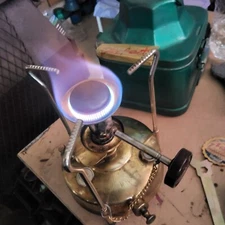 vintage captain202  kerosene stove  made in korea good  condition  not annby