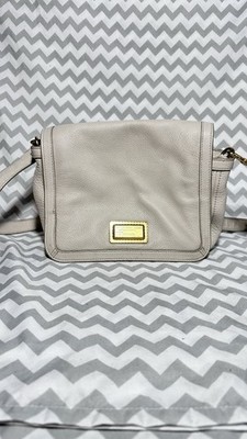 Marc Jacobs Small Full Flap Logo Crossbody Bag beige  Pebbled Leather