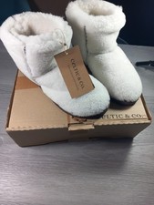 Celtic & Co Sheepskin Teddy Sheep Shortie House Boot Size UK 5 Ivory Colour