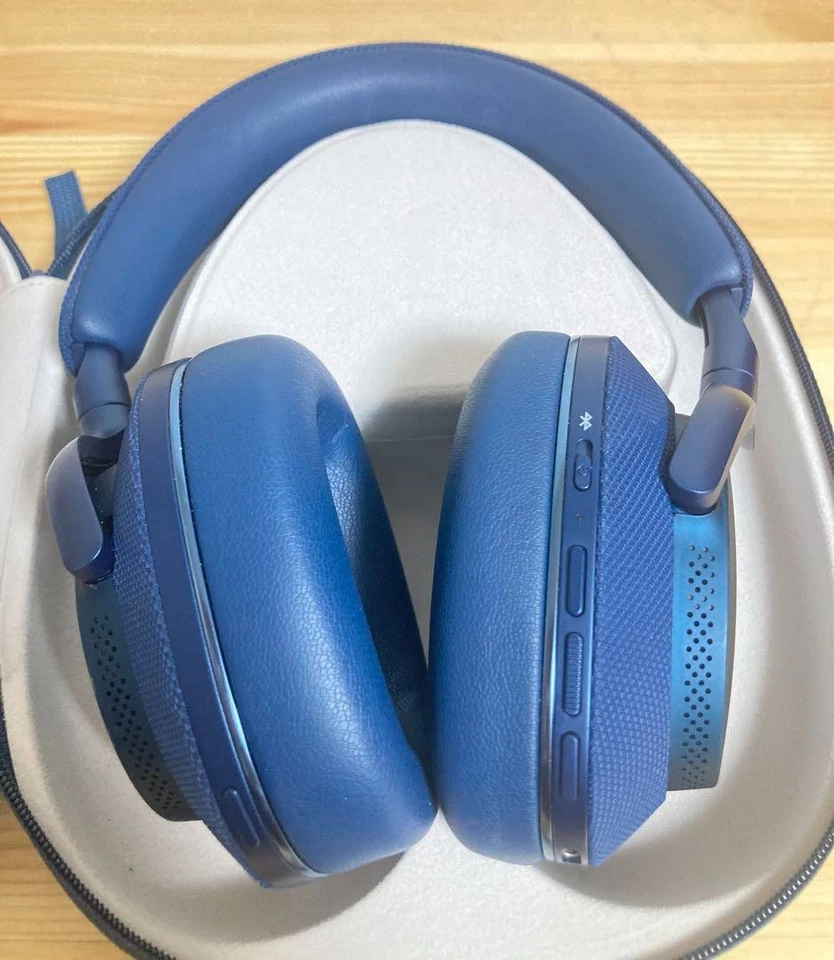 Bowers & Wilkins PX7 S2e Cuffie over-ear con cancellazione del rumore blu wir... - Immagine 3 di 4