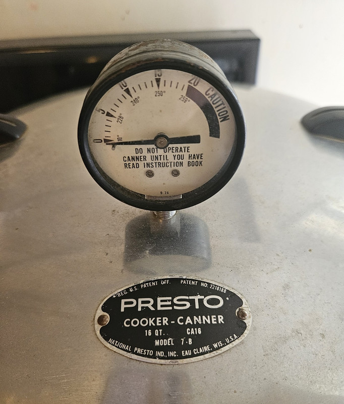 Presto 16 Qt Aluminum Stove Top Pressure Cooker Model 7-B w/ Gauge CA16