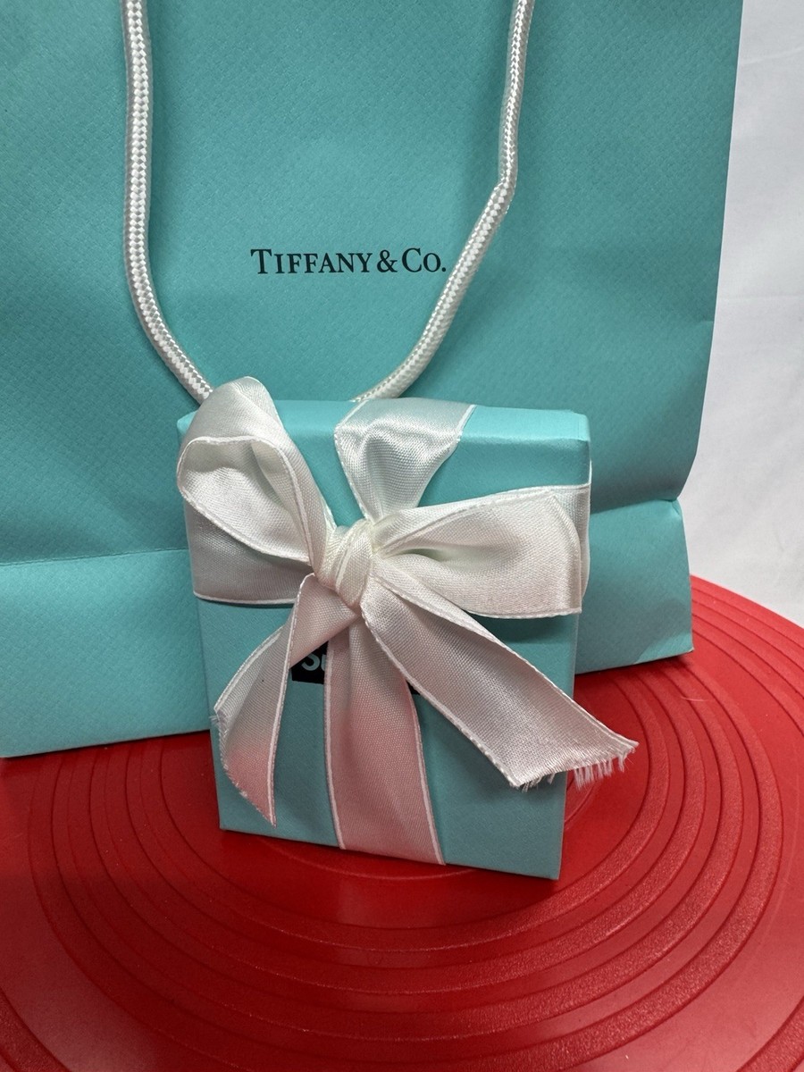 TIFFANY & CO X SUPREME KNIFE HEART KEY KEYCHAIN SILVER STEEL FULL