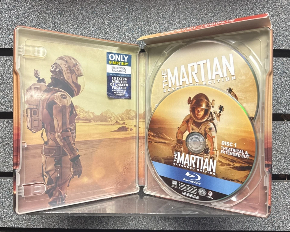 The Martian Extended Edition Steelbook w/ J-Card | Blu-Ray Only | Pre-Owned - Image 2 of 4