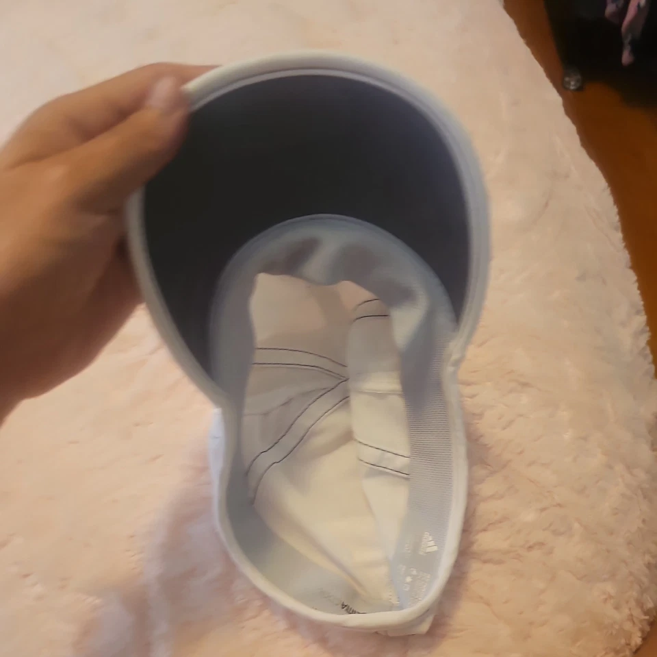 Adidas  Hat  White One Size Curved Brim Embroidered Logo - Image 4 of 4