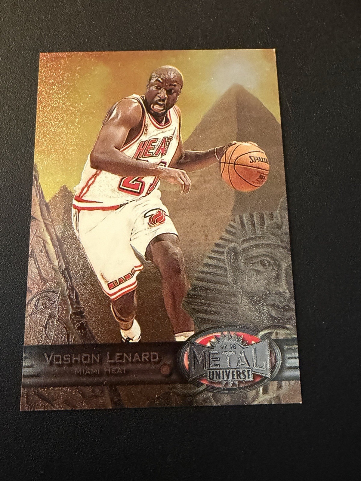 1997-98 Metal Universe Reebok Silver Voshon Lenard #68