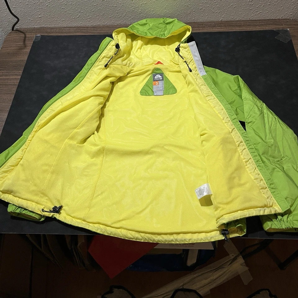 Nike ACG Fit Storm 3 Capa Exterior Chaqueta con Capucha Cremallera Completa Nylon Lluvia Lima Foto 2 de 4