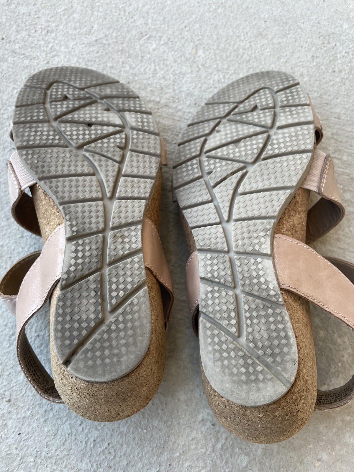 kendra karla wedge sandal