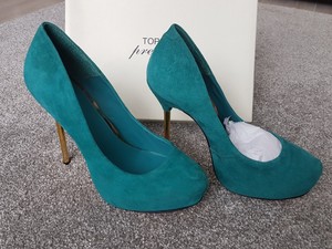 turquoise heels