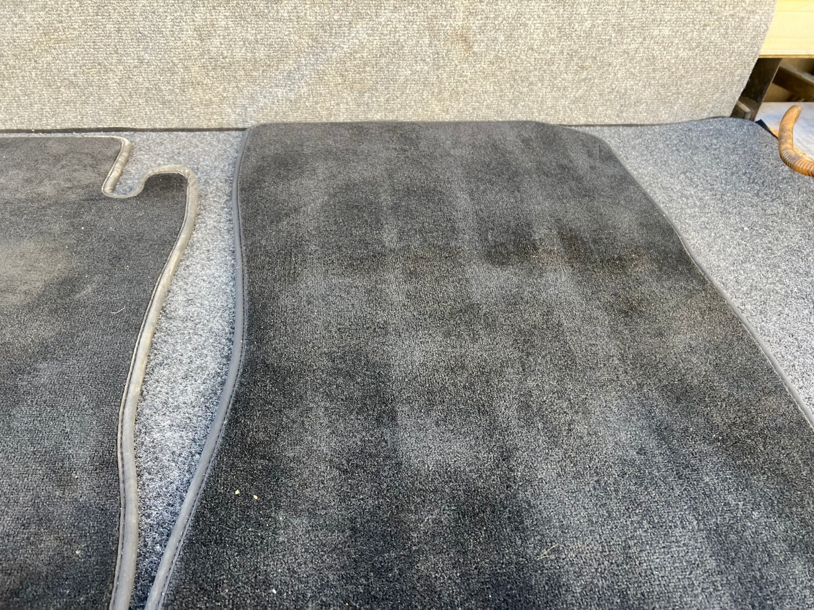 MERCEDES W219 CLS550 CLS63 INTERIOR FLOOR MAT MATS RUG CARPET SET OEM