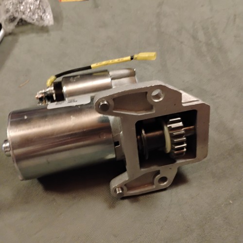Starter Motor WAI 3264N - Compatible with Lincoln, Ford, Mercury 1999-2002 Model - Picture 3 of 4