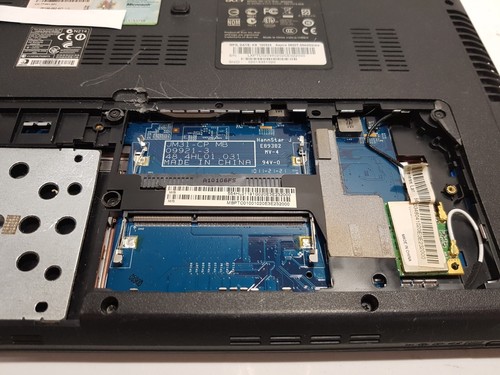 Acer Aspire 3820T - Intel Core i3-M350 - NO RAM - NO HDD - Bild 7 von 13