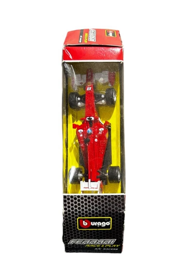 Bburago 1:32 Scale Ferrari Race and Play F10 Wrist Racers (Damaged Box) - Image 4 of 4