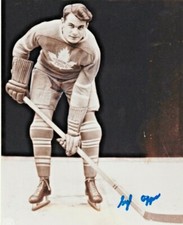 SYL APPS AUTOGRAPHED 8x10 B&W PHOTO DECEASED 1998 SIGNED COA MAPLE LEAFS NHL HOF