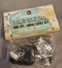 Vintage Rubens Mini 3 Pc BEAR Family Hand Painted Hong Kong Bone China Like