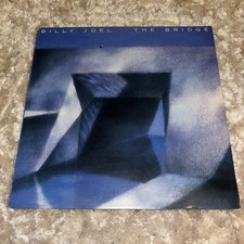 BILLY JOEL - THE BRIDGE .              LP.