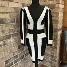 NWT Whonishop Black White Bandage Dress Size S Bodycon V-Neck Long Sleeve #28C2