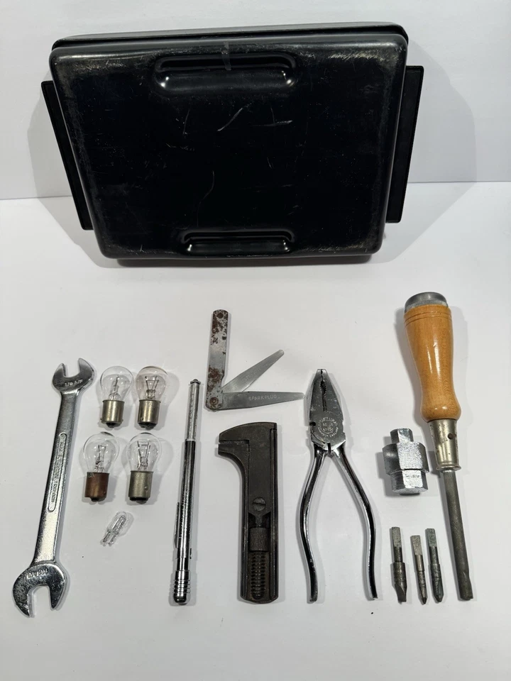 JUEGO DE HERRAMIENTAS ROLLS ROYCE BENTLEY KIT DE BOMBILLA DE REPUESTO Silver Seraph Spur Spirit Shadow años 80 Foto 2 de 4