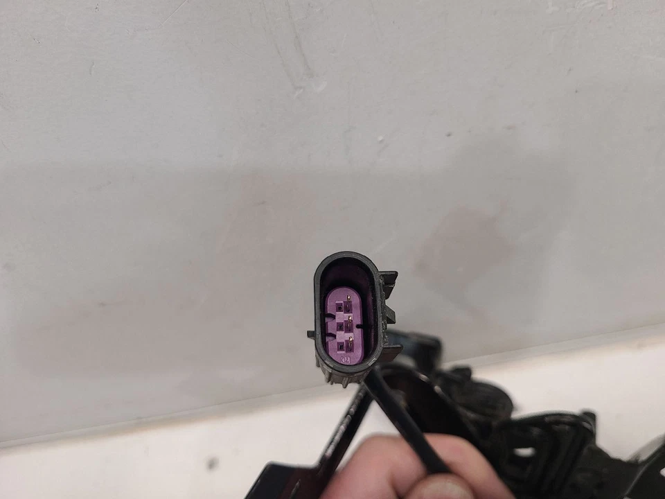 Chevrolet Equinox LT 2017 pestillo del capó delantero - eléctrico Foto 2 de 4