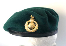 ROYAL MARINES COMMANDO BERET  & GILT SGT / CSGT CAP BADGE -  RM  SFSG SBS