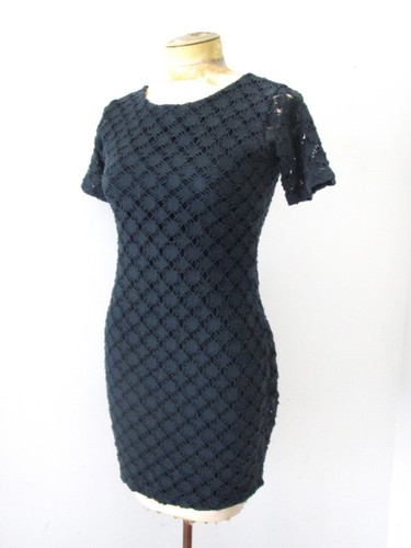 Vtg 80s Black Cotton Eyelet Circle Lace Bodycon Form Fitted Mini Club Dress M - Picture 2 of 5
