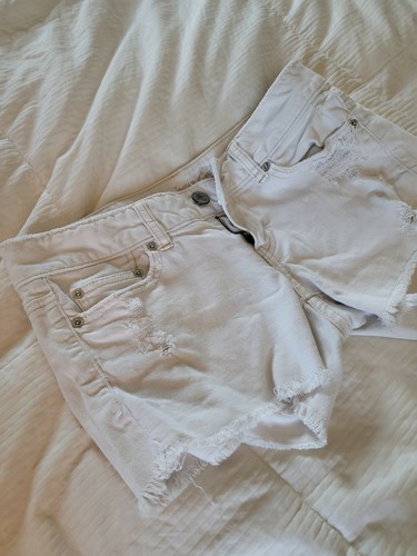 American Eagle Distressed Jean Shorts, Size 2, White - Picture 2 of 6