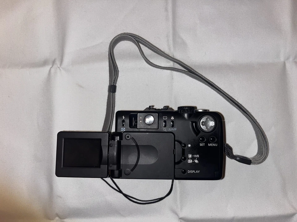 Canon Powershot G1 3.3MP + Batteries+Charger+256mb Memory Card  & Fully Working - Image 3 of 4