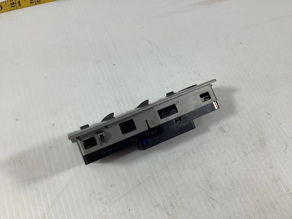 Interruptor de ventana maestra del lado del conductor izquierdo BMW 750i 2006-2008 6943054 OEM. Foto 3 de 4