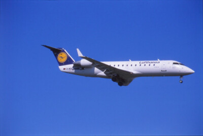 Dia D-ACLG Bombardier CRJ-100LR Lufthansa Flugzeug 35mm ungerahmt O19-7-1
