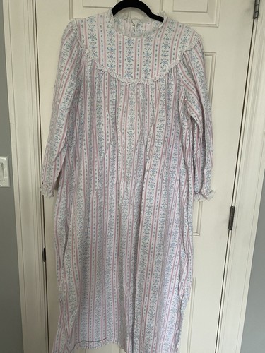 Lanz of Salzburg Pink Floral Hearts Tyrolean Flannel Night Gown Pajama Large #2 - Picture 2 of 11