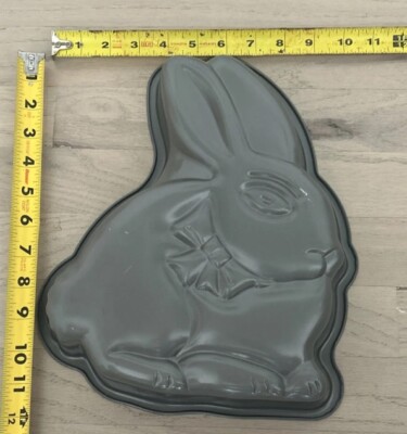 11  Tall Bunny Rabbit / Easter Cake Mold